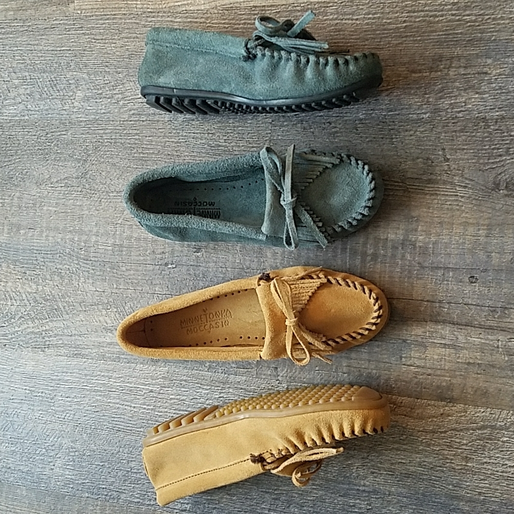 Minnetonka Moccasin Size 6 & 6.5 Bundle 2 Pairs G… - image 2